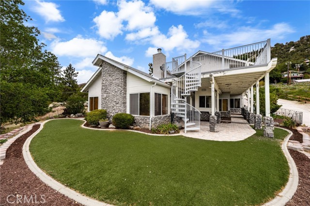 1116 Ca-2, Wrightwood CA: https://media.crmls.org/medias/fb108cf4-a591-4447-867d-b10ed6b6396f.jpg