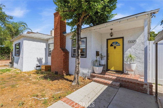 4 Bed Home for Sale in Van Nuys, California