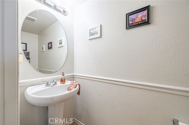 Detail Gallery Image 17 of 62 For 45620 17th, Lancaster,  CA 93534 - 4 Beds | 3 Baths