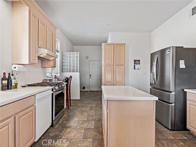 Detail Gallery Image 28 of 70 For 21972 Ocotillo Way, Apple Valley,  CA 92308 - 3 Beds | 2/1 Baths