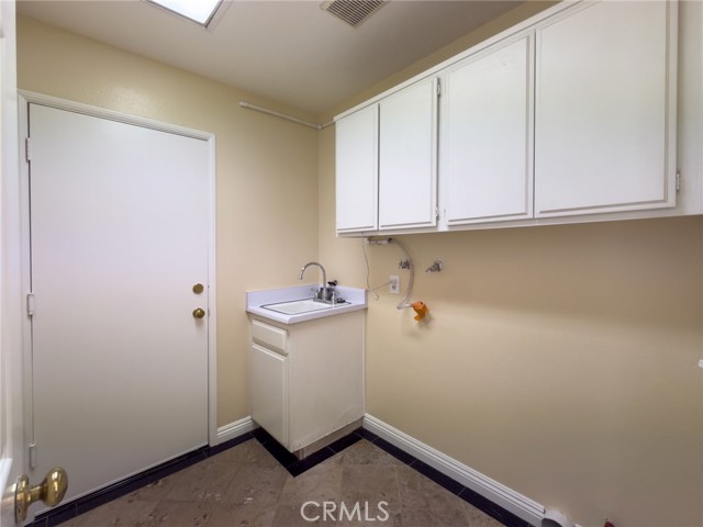 Detail Gallery Image 31 of 74 For 11037 Biella, Whittier,  CA 90604 - 5 Beds | 3/1 Baths