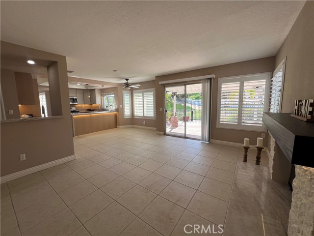 Detail Gallery Image 15 of 44 For 3480 Mountainside Cir, Corona,  CA 92882 - 4 Beds | 2/1 Baths