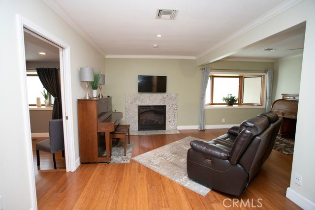 1019 W Milton Drive, Glendora CA: https://media.crmls.org/medias/fb12f14d-18fa-4f64-9e2a-a49780f1e8bc.jpg