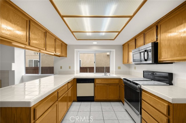 3631 Snowdrift Drive, Riverside CA: https://media.crmls.org/medias/fb130da2-e72e-42ea-871b-6d75aece1013.jpg