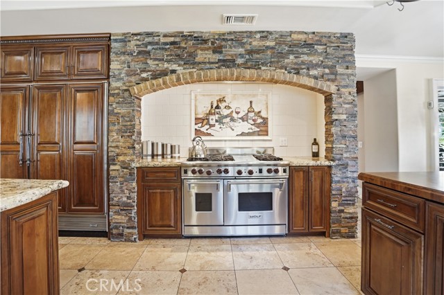 Detail Gallery Image 40 of 69 For 27139 Crystal Springs, Canyon Country,  CA 91387 - 4 Beds | 2/1 Baths
