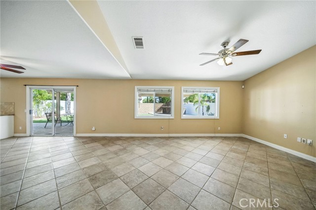41980 Trinity River Way, Murrieta CA: https://media.crmls.org/medias/fb137c04-2c1c-4d64-bf5e-2fada7fc916f.jpg