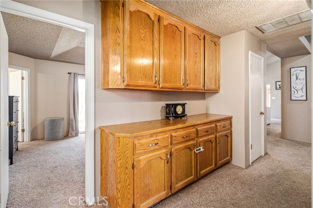 Detail Gallery Image 17 of 45 For 21766 Fox Ct, Tehachapi,  CA 93561 - 3 Beds | 2 Baths