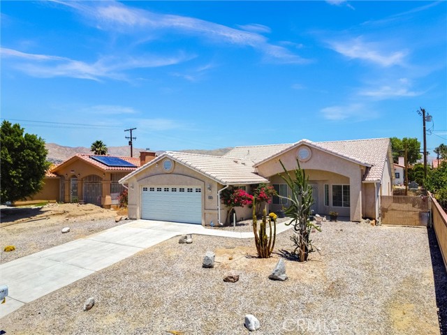 15900 Avenida Atezada, Desert Hot Springs CA: https://media.crmls.org/medias/fb13a35b-d5c4-432b-8fcc-ca5be3e67224.jpg