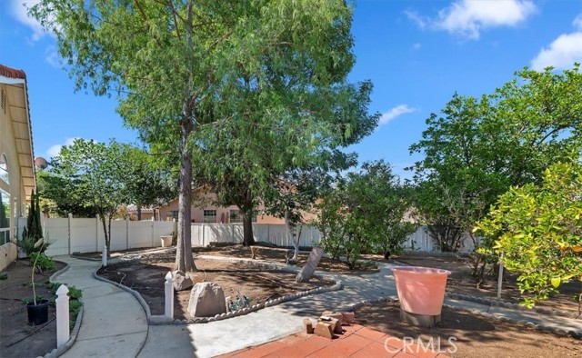 22711 Pebblestone Drive, Nuevo CA: https://media.crmls.org/medias/fb146fa3-fa9c-4984-952c-8304ef0147ba.jpg