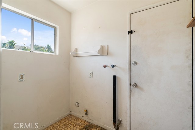 1612 11th St, Manhattan Beach, California 90266, 3 Bedrooms Bedrooms, ,1 BathroomBathrooms,Residential,Sold,11th St,SB22206583