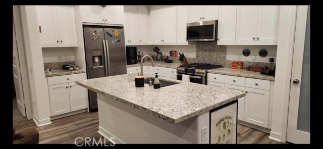 Image 2 of 23 For 27410 Merlin Place 202