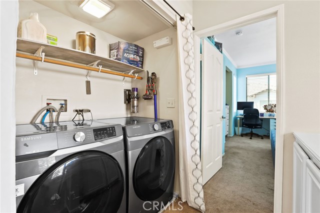 2348 Sunningdale Drive, Tustin CA: https://media.crmls.org/medias/fb16a399-c221-42d9-bf38-b2908221e3fa.jpg