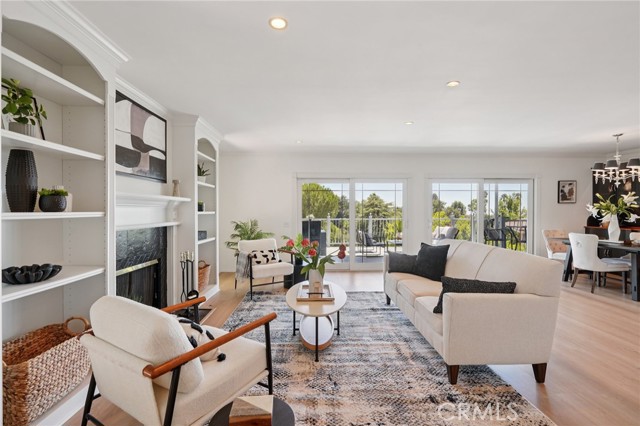 Detail Gallery Image 3 of 41 For 4527 Leata Ln, La Canada Flintridge,  CA 91011 - 2 Beds | 2 Baths