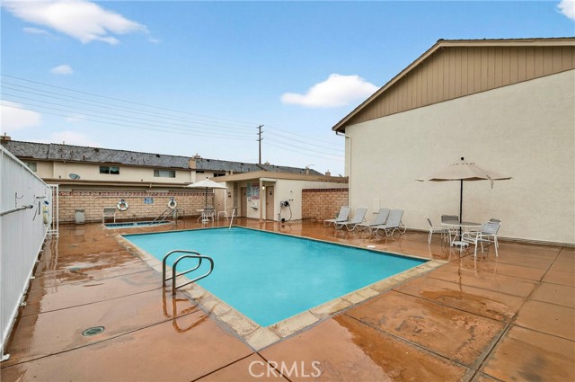 Detail Gallery Image 34 of 34 For 11360 166th #10,  Cerritos,  CA 90703 - 2 Beds | 1/1 Baths