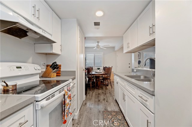 Detail Gallery Image 7 of 26 For 16406 Vista Roma # 115,  Huntington Beach,  CA 92649 - 2 Beds | 1 Baths