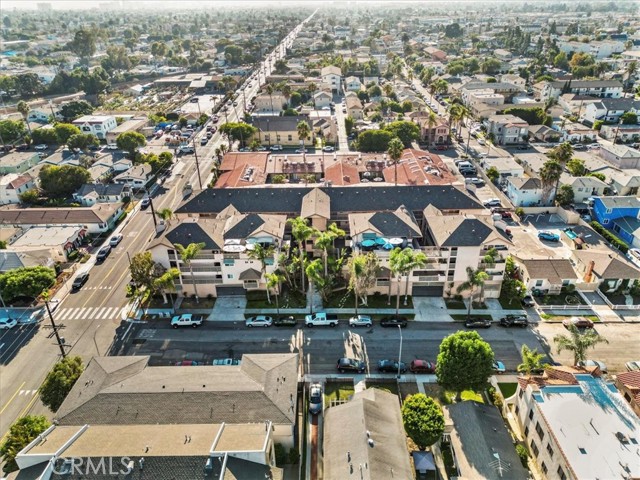 1001 Belmont Avenue, Long Beach CA: https://media.crmls.org/medias/fb1a912b-1f87-4fd8-8a68-b9abec80e9ad.jpg