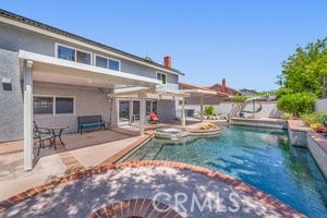 Detail Gallery Image 2 of 3 For 25152 25154 Mammoth Cir, Lake Forest,  CA 92630 - – Beds | – Baths