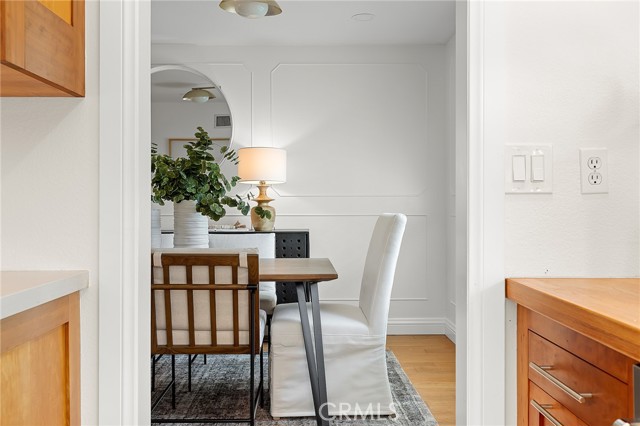 Image 25 of 73 For 4972 Park  