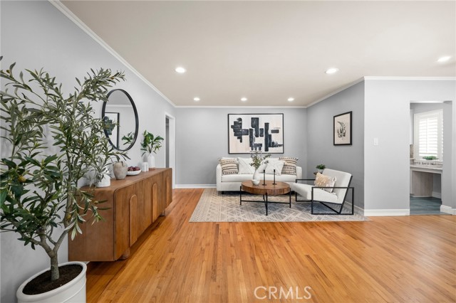 19529 Donora Avenue, Torrance CA: https://media.crmls.org/medias/fb1d774d-3341-41a3-acac-73f7a91e5afe.jpg