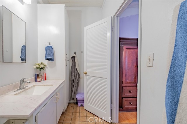 Detail Gallery Image 24 of 27 For 7924 Woodman Ave #16,  Panorama City,  CA 91402 - 1 Beds | 1 Baths