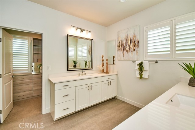 320 Magnet, Irvine CA: https://media.crmls.org/medias/fb1db740-2a67-4a7e-bb09-afc143e927d5.jpg