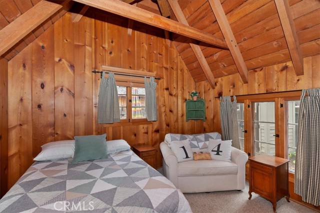 295 Sunset, Lake Arrowhead CA: https://media.crmls.org/medias/fb1e3f4d-fb0e-42ea-b273-c5b5c939abfa.jpg