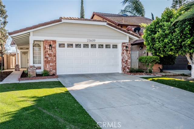 Detail Gallery Image 2 of 33 For 23609 Candle Shoe Ct, Moreno Valley,  CA 92557 - 2 Beds | 1 Baths