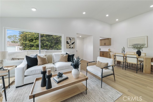 Front Image Thumbnail for CRCV26037334