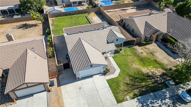 6210 W Avenue J5, Lancaster CA: https://media.crmls.org/medias/fb202446-39d6-4d1e-9026-397bb4ed4535.jpg