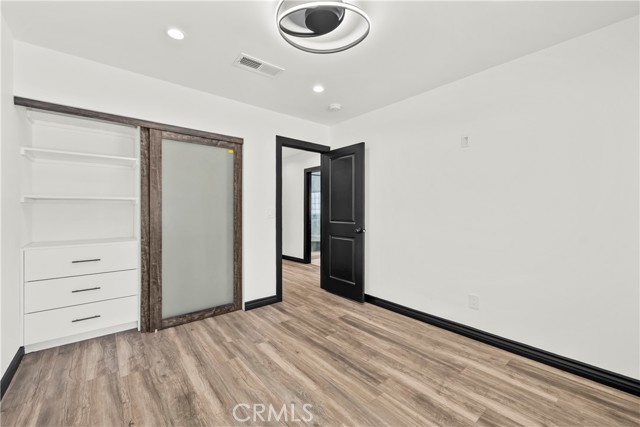 4825 San Feliciano Drive, Woodland Hills CA: https://media.crmls.org/medias/fb20606a-f5fb-4266-a876-762fc8c942ea.jpg