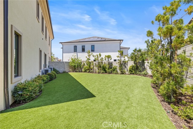 53 Thrasher, Irvine CA: https://media.crmls.org/medias/fb21770b-9569-462b-ba85-9e370e457ee9.jpg