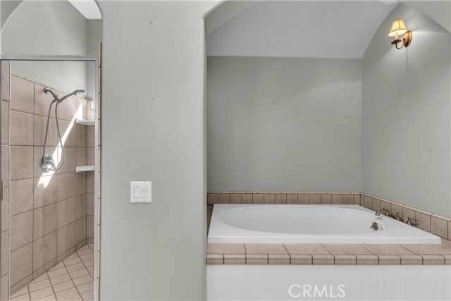 Detail Gallery Image 27 of 34 For 10234 10234 Clover Dr, Oak Hills,  CA 92344 - 4 Beds | 4 Baths