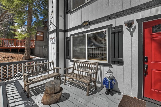 Detail Gallery Image 7 of 39 For 42972 Falls Ave, Big Bear Lake,  CA 92315 - 2 Beds | 3 Baths