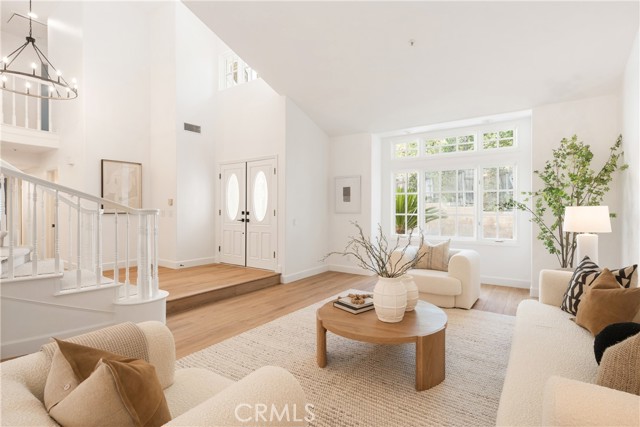 18571 Buena Vista Avenue, Yorba Linda CA: https://media.crmls.org/medias/fb21bfe0-28e1-4c3c-8ee7-0acfdd5bbe25.jpg