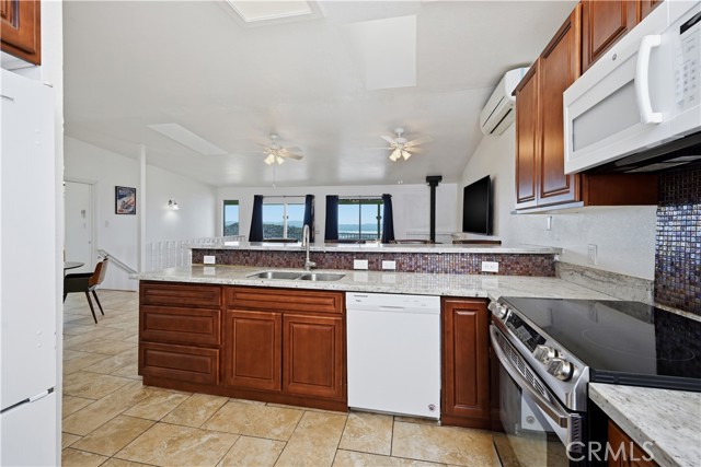 Detail Gallery Image 10 of 39 For 6935 Echo, Kelseyville,  CA 95451 - 4 Beds | 3 Baths