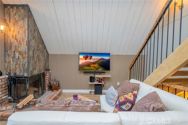 Detail Gallery Image 29 of 49 For 875 Brentwood Dr, Lake Arrowhead,  CA 92352 - 3 Beds | 2 Baths