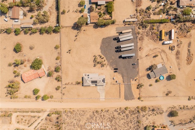 9925 Sierra Vista Road, Phelan CA: https://media.crmls.org/medias/fb2398d7-071d-476c-9a64-ee7f687921e9.jpg