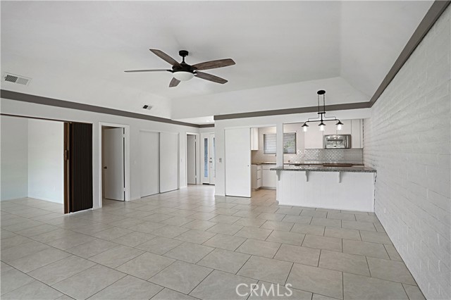 Detail Gallery Image 14 of 43 For 22392 Canyon Club Dr, Canyon Lake,  CA 92587 - 2 Beds | 2 Baths