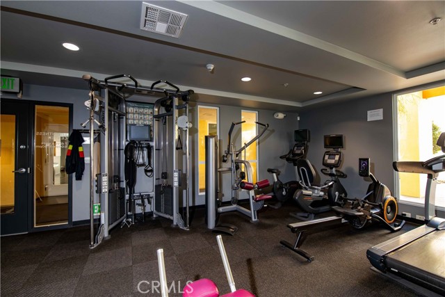 Detail Gallery Image 40 of 64 For 21301 Erwin St #237,  Woodland Hills,  CA 91367 - 2 Beds | 2 Baths