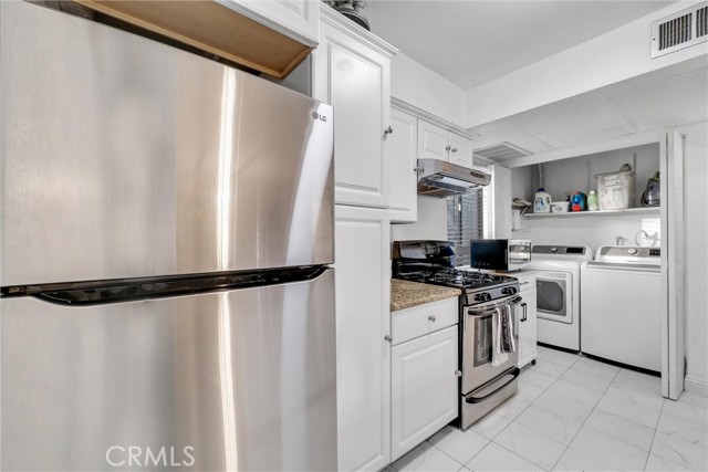 10636 Shoreline Drive, Norwalk CA: https://media.crmls.org/medias/fb247ec3-9d06-4c6e-9bf7-b44cc95f4f7a.jpg