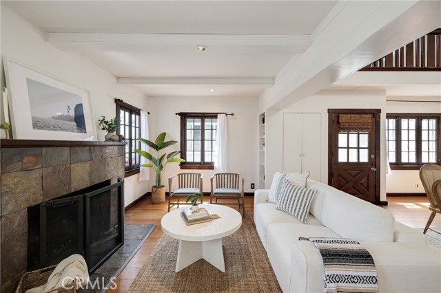 Image 4 of 37 For 525 Manhattan Beach Blvd