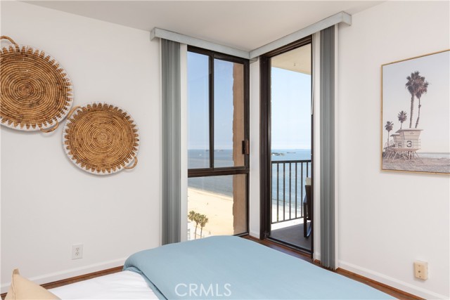 1750 E Ocean Boulevard, Long Beach CA: https://media.crmls.org/medias/fb24e3ba-a6ea-442d-9555-8c0eaed91bc6.jpg