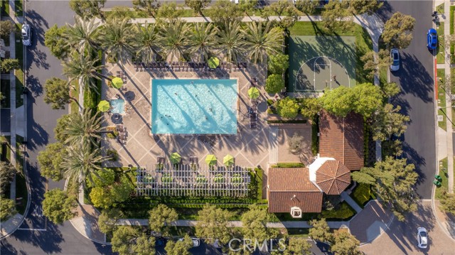 22 Modesto, Irvine CA: https://media.crmls.org/medias/fb2563b6-424c-41df-b7ac-f039a34b84fa.jpg