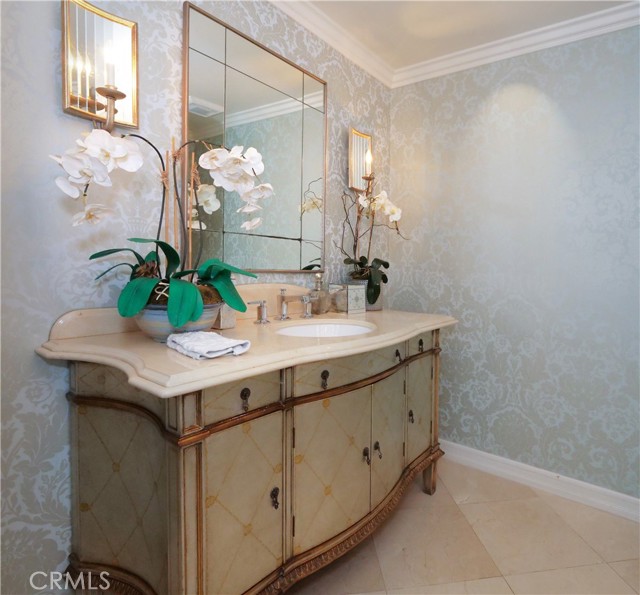 Powder room
