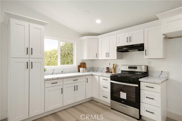 414 Markton Street, Los Angeles CA: https://media.crmls.org/medias/fb26eab5-c7a9-4e4f-a47a-9f317aed5e33.jpg