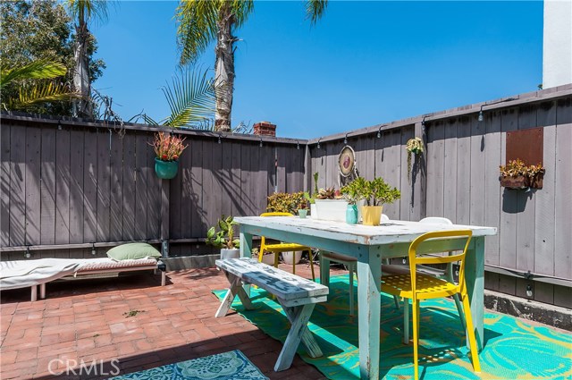 419 24th Street, Hermosa Beach, California 90254, 3 Bedrooms Bedrooms, ,1 BathroomBathrooms,Residential,Sold,24th,SB17141887