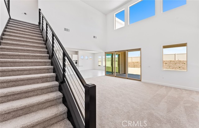 17602 Col Ranch Drive, Riverside CA: https://media.crmls.org/medias/fb28f062-bcea-444b-b104-c63abd9e45e4.jpg