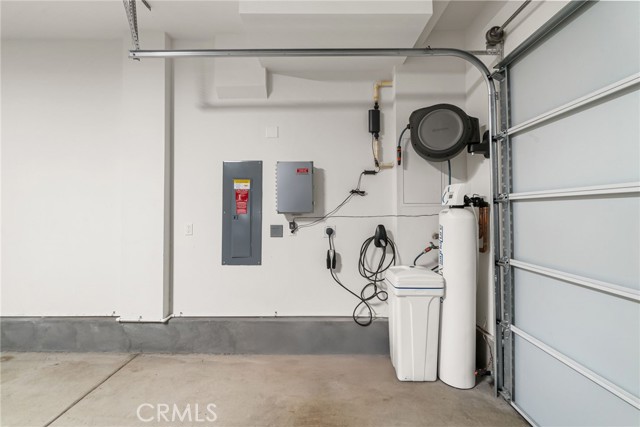 Detail Gallery Image 29 of 34 For 329 N Standard, Santa Ana,  CA 92701 - 4 Beds | 3/1 Baths