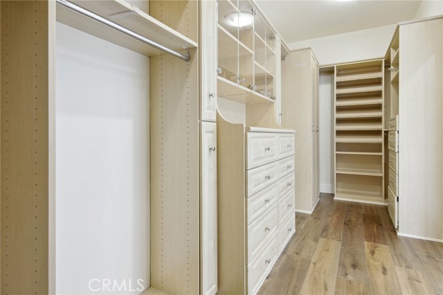 Detail Gallery Image 22 of 35 For 4322 Alcove Ave, Studio City,  CA 91604 - 5 Beds | 5 Baths