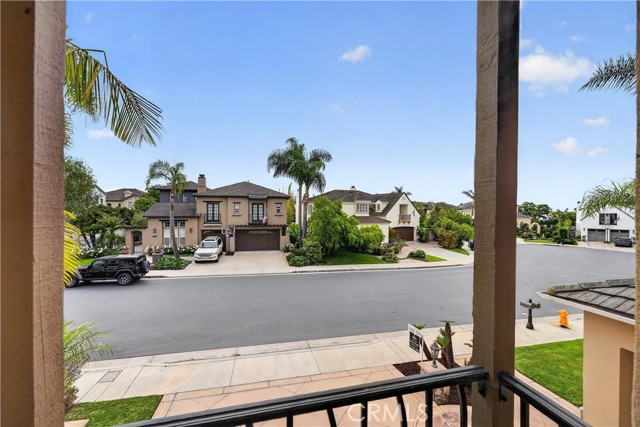 6467 Frampton, Huntington Beach CA: https://media.crmls.org/medias/fb2b5b99-5e63-457e-bc1c-0d62d1ecd56c.jpg